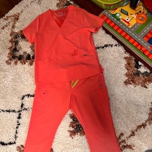 Figs hot coral scrubs